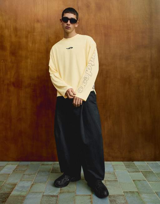 Bershka Baggy trousers with darts out of core in blue, 2 of 5