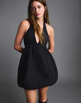 Bershka - Ballon-Minikleid aus Popeline in Schwarz