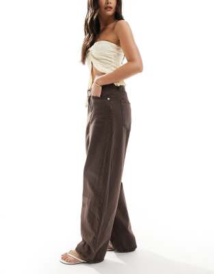 Shop Bershka Ballon Wide Leg Jeans In Neutral