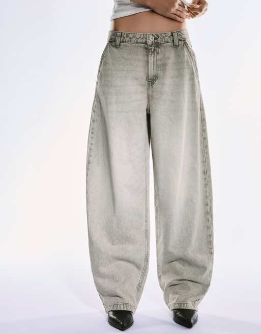 Bershka Balloon fit baggy jeans in light grey ASOS