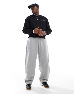 balloon fit sweatpants in gray