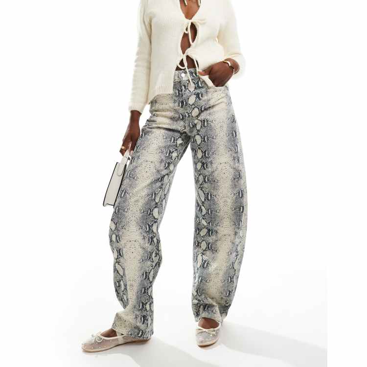 Balloon Jeans Snakeskin Print Jeans Bershka Balloon Jeans In