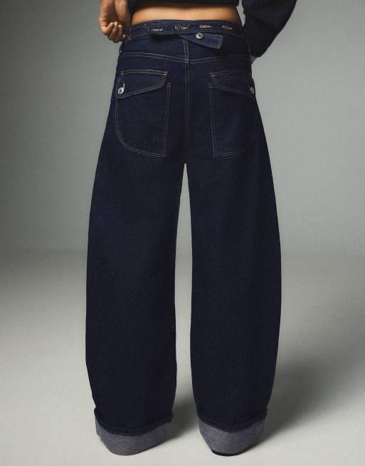 Bershka Balloon-jeans med spænde bagpå i blå, 3 af 4