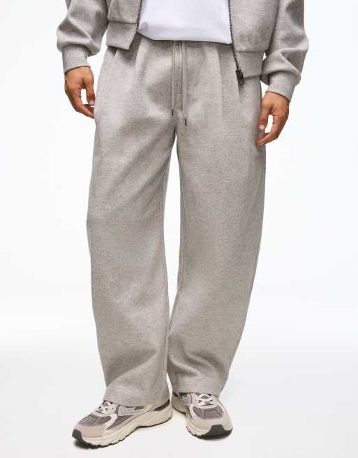 Bershka Balloon pleated tailored trousers in light grey, 2 of 5