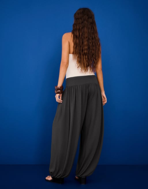 Bershka Balloon trousers with cummerbund in dark grey, 2 of 4