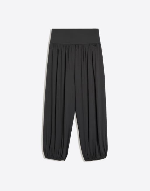 Bershka Balloon trousers with cummerbund in dark grey, 4 of 4