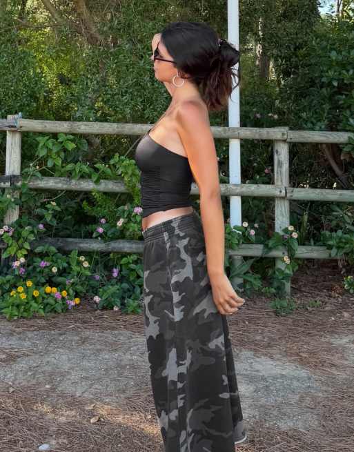 Bershka - Bandeau-top met rimpeleffect in zwart, 2 van 5