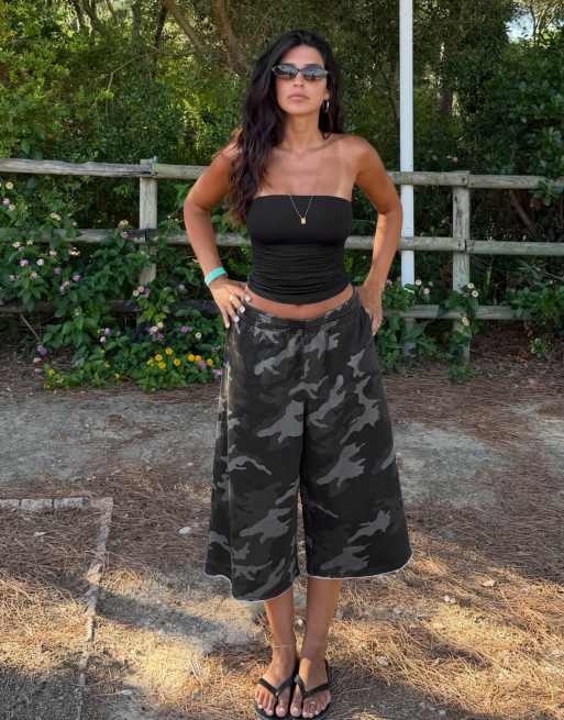 Bershka - Bandeau-top met rimpeleffect in zwart, 3 van 5