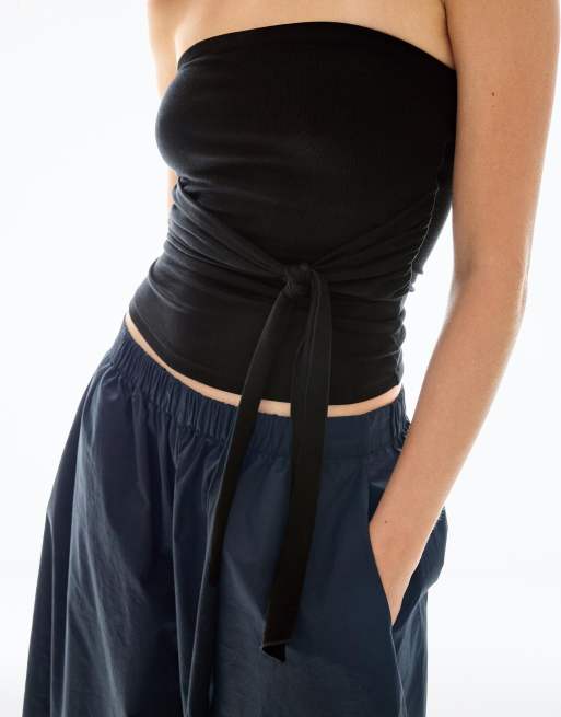 Bershka Bandeau top with tie detail in black, 3 of 4