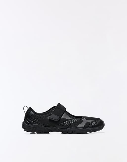 Bershka Barefoot sports ballet flats in black, 3 of 7
