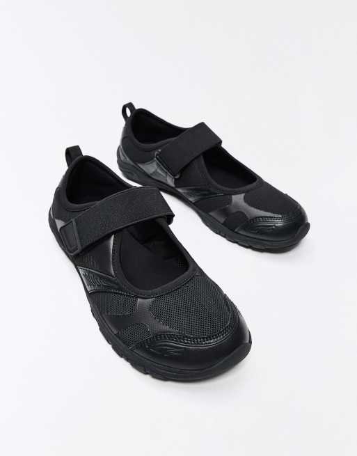 Bershka Barefoot sports ballet flats in black, 6 of 7