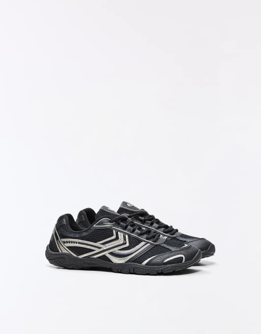 Bershka Barefoot trainers in black, 7 of 7