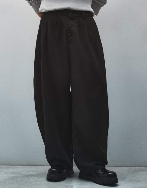 Bershka barrel-fit broek met plooien in zwart - view 1
