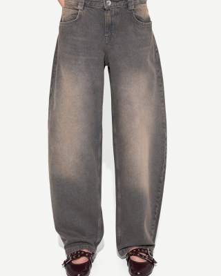 Bershka - Barrel-Jeans in Grau