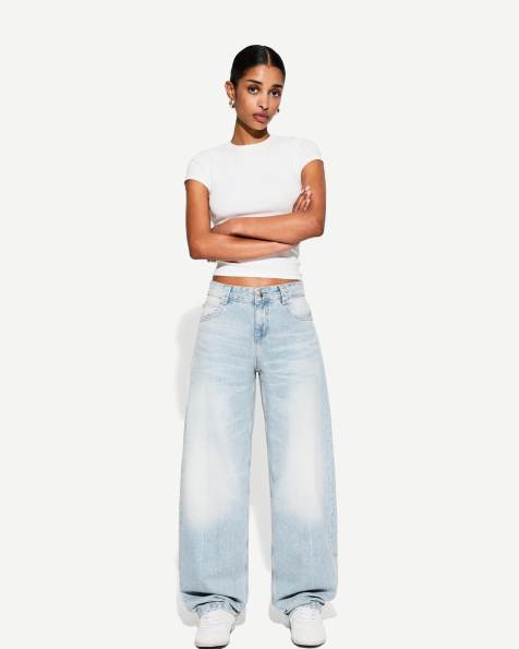 Bershka barrel jeans in mid blue  