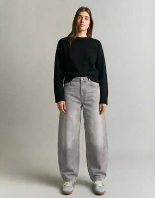 Bershka - Barrel-Leg-Jeans in Hellgrau mit hohem Bund