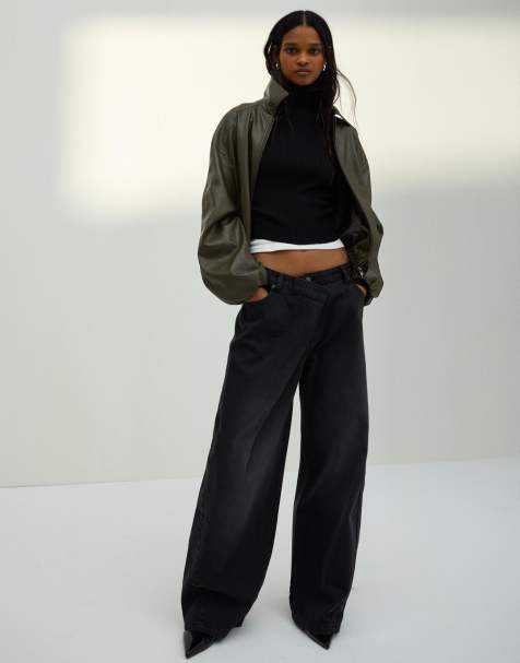 Bershka Barrel-leg trousers in black