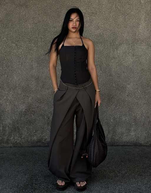Bershka Barrel trousers with pleats in beig, 2 of 6