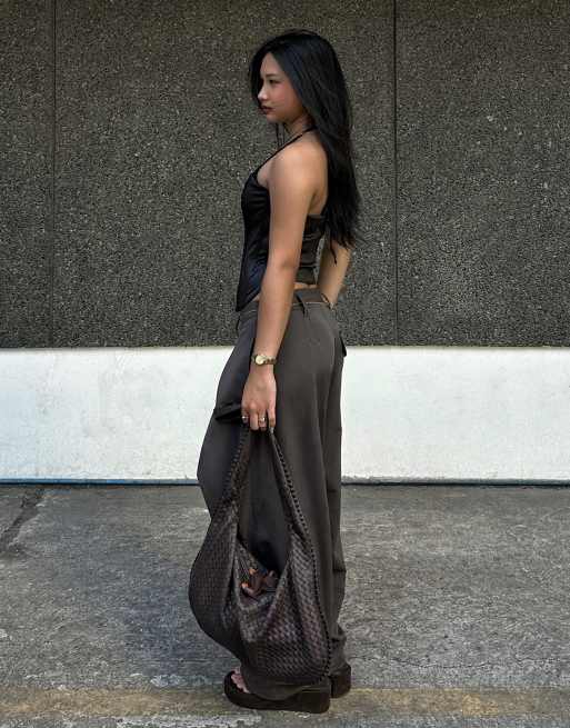 Bershka Barrel trousers with pleats in beig, 4 of 6