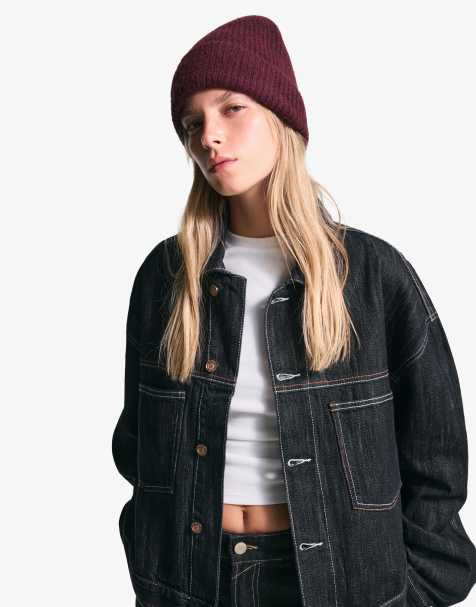 Bershka Basic beanie in burgundy - view 1