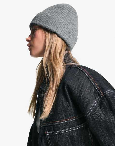Bershka Basic beanie in grey - view 1
