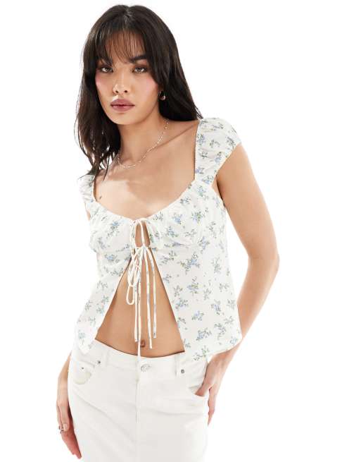 Bershka – Bawełniany top typu milkmaid z bufkami w niebieski kwiatowy wzór