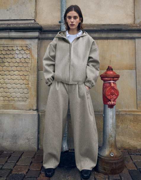 Bershka – Beige byxor i yllestil med barrelben - view 1