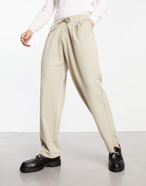 Bershka – Beige figursydda finbyxor i ledig modell