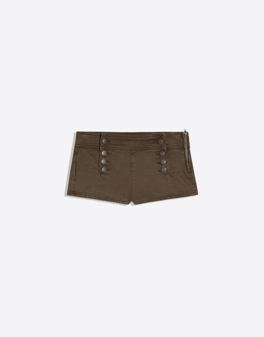 Bershka – Beige minishorts med knäppning, 2 av 4