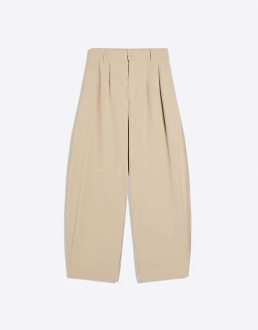 Bershka – Beige, superbaggy byxor i mjukisstil med veck, 4 av 4