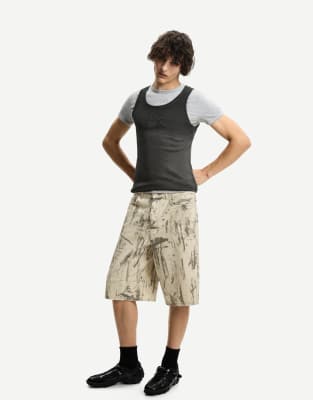 Bershka - Bermuda baggy imprimé en jean - Gris