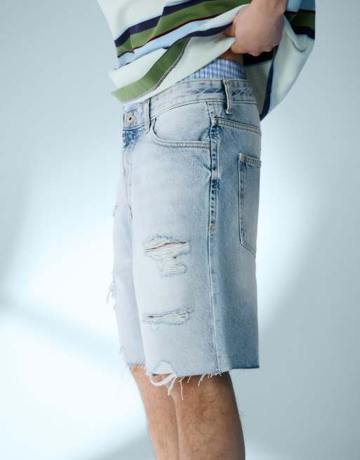 Bershka - Bermuda en jean avec déchirures - Bleu clair, 2 de 4