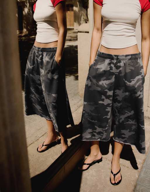 Bershka - Bermuda en jersey imprimé - Gris, 2 de 4