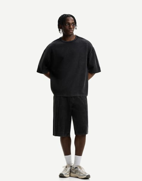 Bershka bermuda shorts with pockets in black - view 1