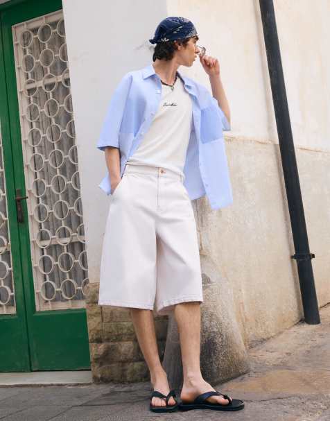 Bershka - Bermuda style skateur en jean - Blanc - view 1