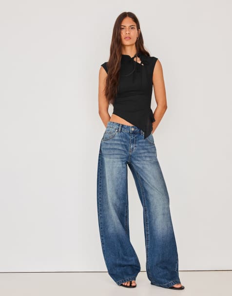Bershka bestickte Baggy-Jeans in Mittelblau - view 1