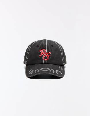 Bestickte Kappe in Schwarz Schwarz M