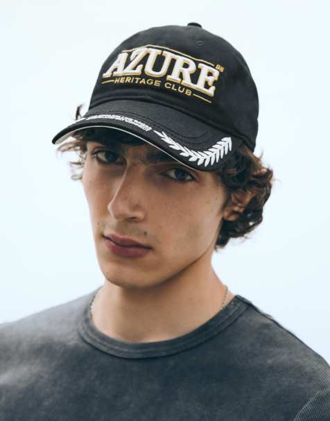 Bershka – Bestickte Kappe in Schwarz - view 1