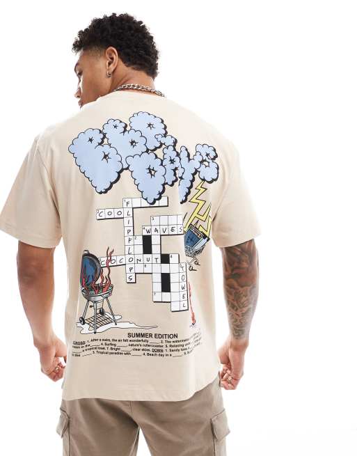 Bershka – Beżowy T-shirt z nadrukiem z krzyżówką na plecach