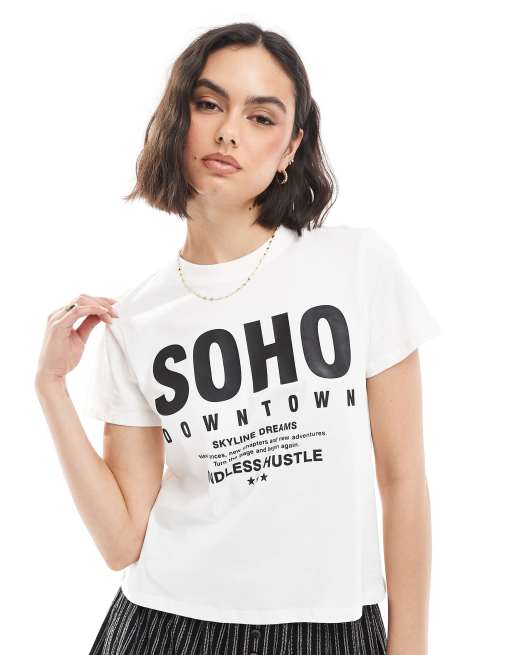 Bershka – Biały T-shirt oversize z napisem Soho