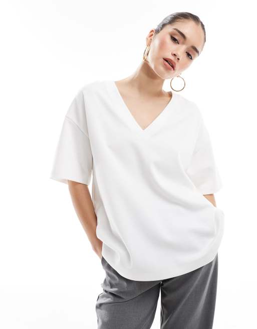 Bershka – Biały T-shirt z dekoltem w kształcie litery V 