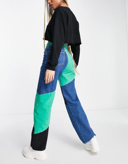 Bershka – Blå, gröna och svarta jeans i lappad stil med vida ben, 2 av 4