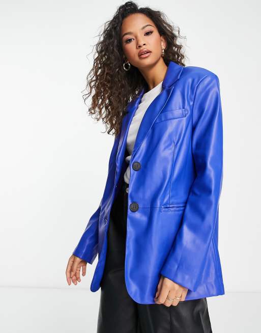 Bershka – Blå kavaj i läderimitation och oversize