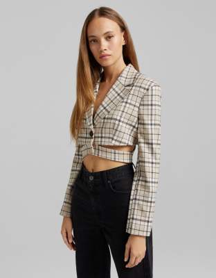 Bershka - Blazer corto beige a quadri in coordinato
