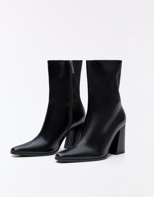 Bershka Block heel ankle boots in black, 4 of 6