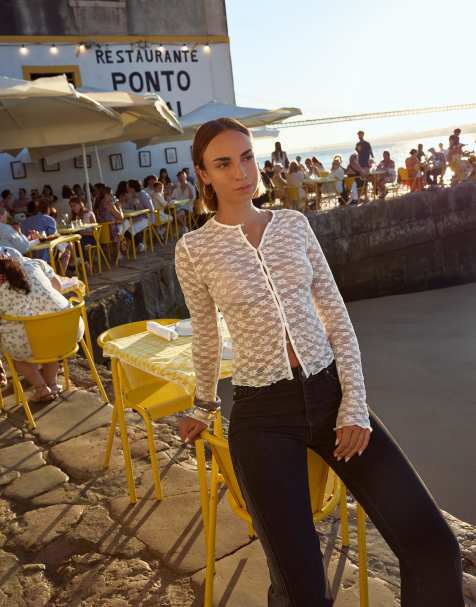 Bershka - Blonde - Gilet en dentelle - Blanc - view 1