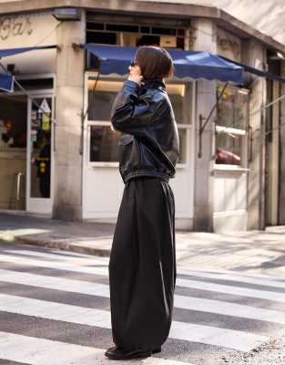 Bershka - Bloomer-Hose aus Popeline in Schwarz