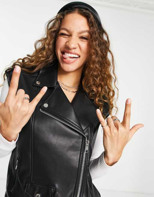 Bershka Blouson style motard sans manches en similicuir Noir