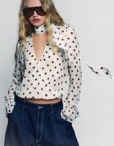 Bershka - Blusa a maniche lunghe incrociata con foulard bianca - view 1