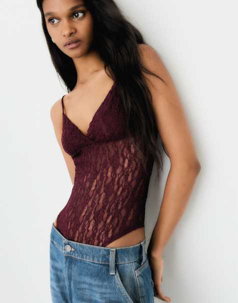 Bershka – Body aus Spitze in Burgunderrot mit Riemchenträgern - view 1